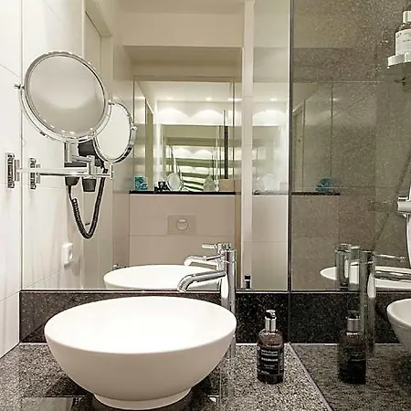 One Muenchen-haidhausen Hotell 3*